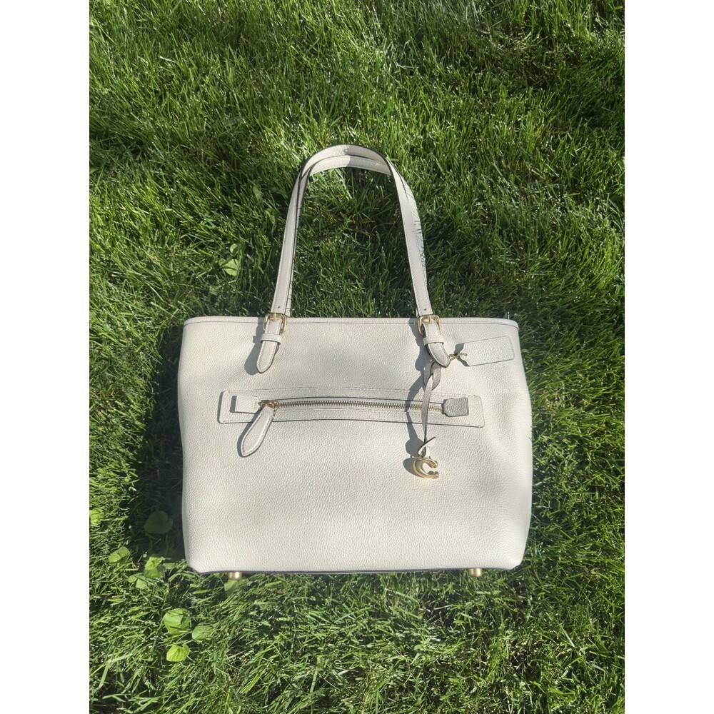 Coach Taylor Tote CC395 Chalk White Pebbled Leather Zip Bag